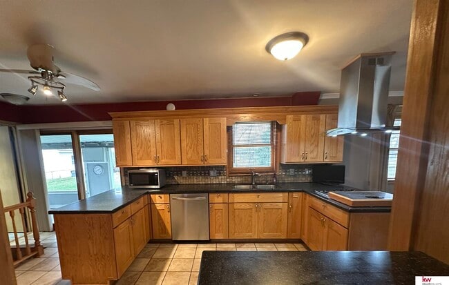 5010 Castelar St in Omaha, NE - Foto de edificio - Building Photo