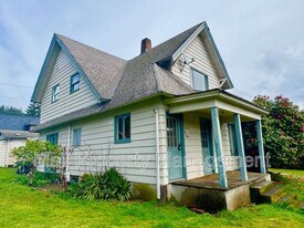 507 N 5th St in Shelton, WA - Building Photo