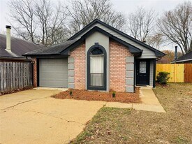6008 Woodrun Ct in Montgomery, AL - Building Photo