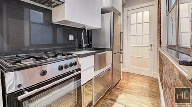 BEAUTIFUL 3 BED IN PRIME EAST VILLAGE LOCA in New York, NY - Building Photo - Building Photo