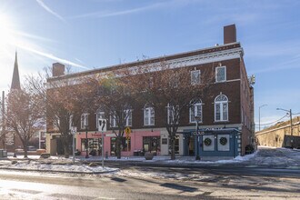 2415 Main St in Stratford, CT - Building Photo - Building Photo
