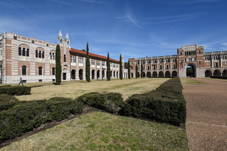 Windsor at West University in Houston, TX - Foto de edificio - Building Photo