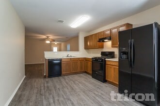 8134 Chancewood Ln in Humble, TX - Building Photo - Building Photo