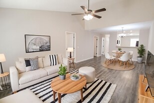 547 Deerchase Ct in Statesboro, GA - Building Photo