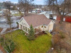 107 E Holland Ave in Spokane, WA - Building Photo - Building Photo