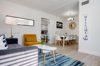 2162 NW 18th Terrace, Unit 2162 in Miami, FL - Building Photo - Building Photo