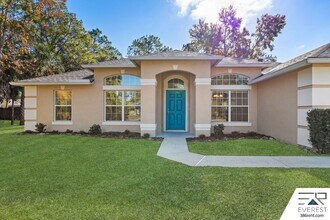 32 Pierce Ln in Palm Coast, FL - Building Photo - Building Photo