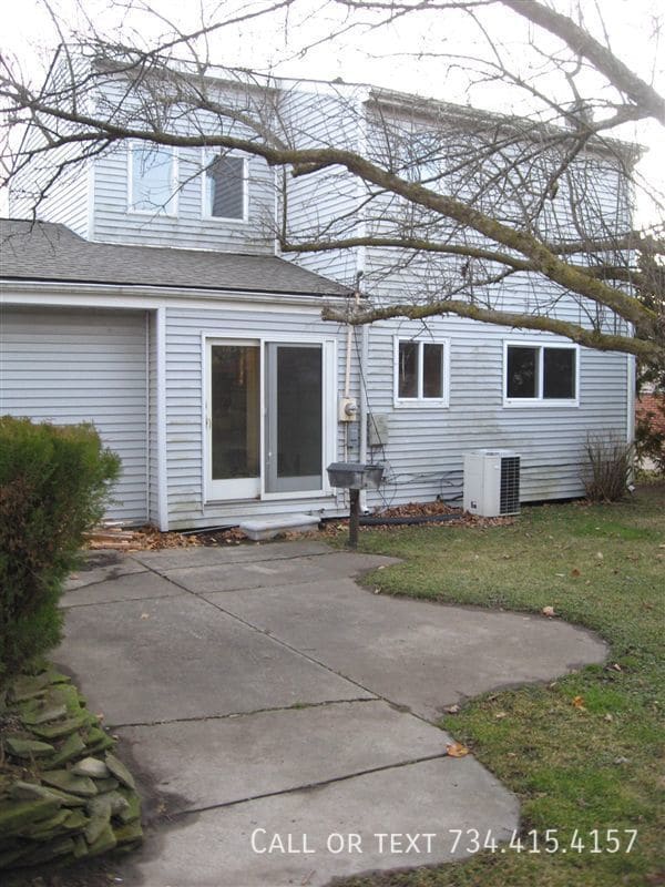 2863 Marshall St in Ann Arbor, MI - Building Photo - Building Photo
