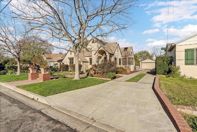 1511 Middleton St in Hanford, CA - Building Photo - Building Photo