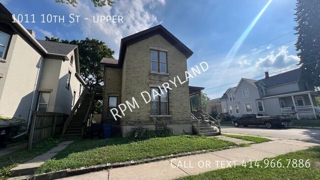 1011 10th St in Racine, WI - Foto de edificio - Building Photo