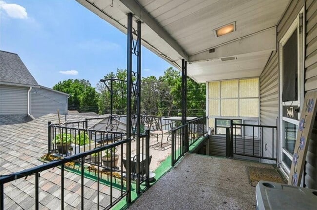 1324 Main St, Unit B in Northampton, PA - Foto de edificio - Building Photo