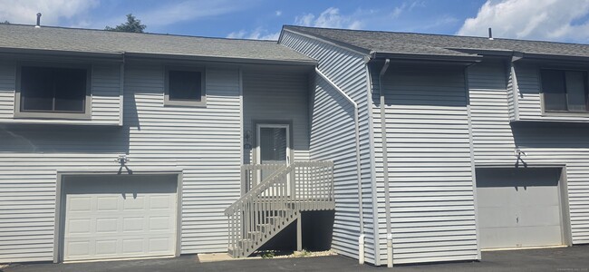 property at 33 Baxter Rd