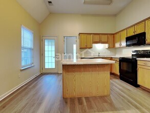 10188 Kay Oak Cove in Cordova, TN - Building Photo - Building Photo