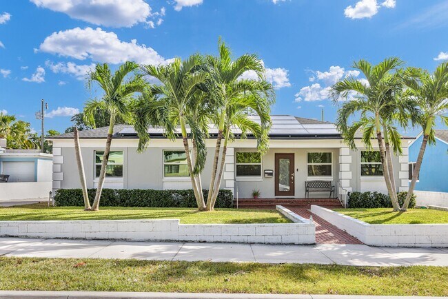 property at 916 31st St