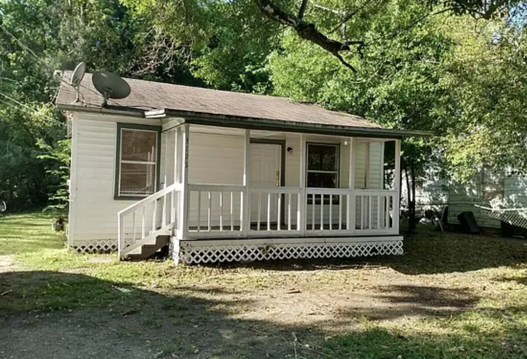 3126 Columbus Ave in Jacksonville, FL - Building Photo
