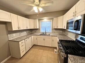 2805 Big Bend Dr in Maryville, TN - Foto de edificio - Building Photo