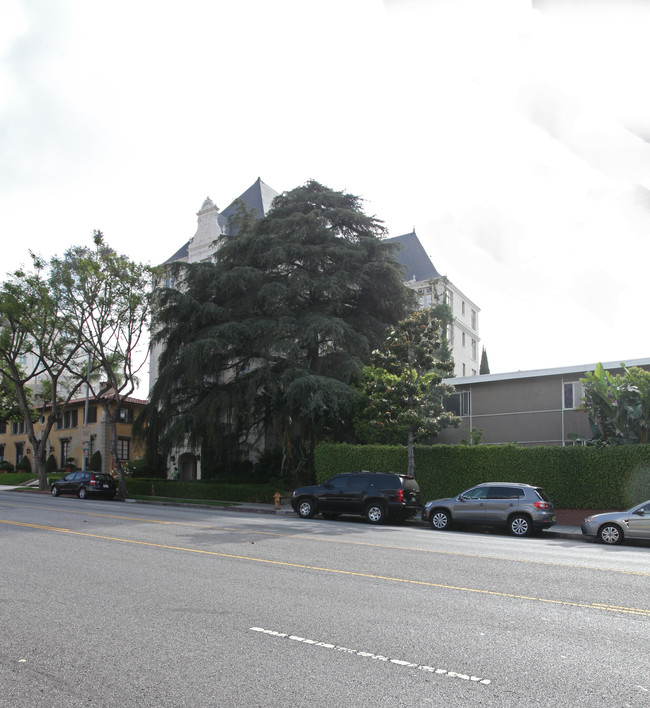 The Savoy Plaza in West Hollywood, CA - Foto de edificio - Building Photo