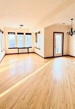 4900 N Drake Ave, Unit 3 in Chicago, IL - Building Photo - Building Photo