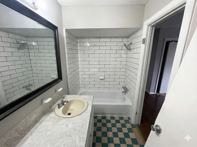 property at 3000 Carrolton St