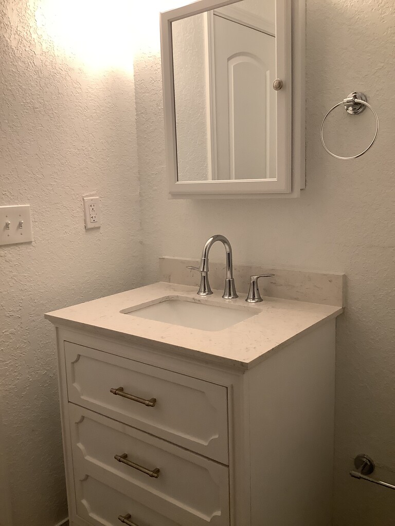 Villa De Leon Apartments in El Paso, TX