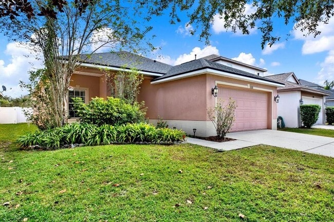 20118 Bay Cedar Ave in Tampa, FL - Building Photo - Building Photo
