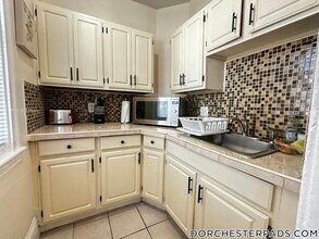 32 Kingsdale St in Boston, MA - Building Photo - Building Photo