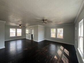 1253 Logan Ave in Corpus Christi, TX - Building Photo - Building Photo