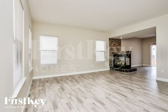 1014 Glengarry Dr in Wentzville, MO - Building Photo - Building Photo