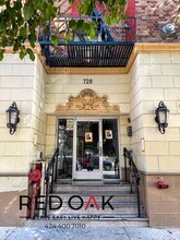 728 S Berendo St, Unit 310 in Los Angeles, CA - Foto de edificio - Building Photo