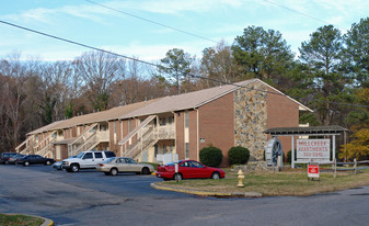 Mill Creek, Mill Pond & Park Ave Apartments in Petersburg, VA - Building Photo
