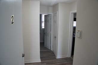 2711 W 5th St, Unit 2 in Wilmington, DE - Foto de edificio - Building Photo