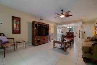12524 Shoreline Dr in Wellington, FL - Building Photo - Building Photo