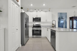 11881 NW 46th St in Coral Springs, FL - Building Photo - Building Photo