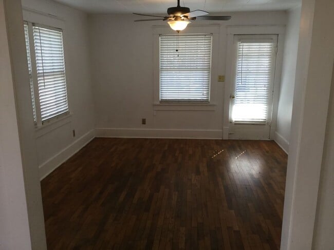 224 W Watson St in Fayetteville, AR - Building Photo - Building Photo