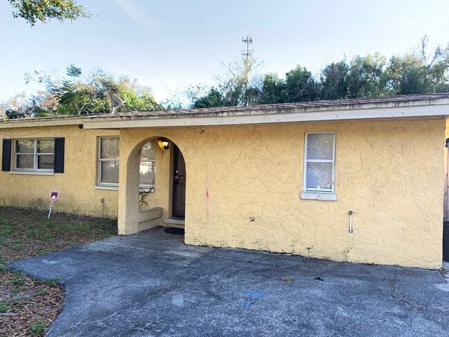 property at 2415 S Ramona Cir