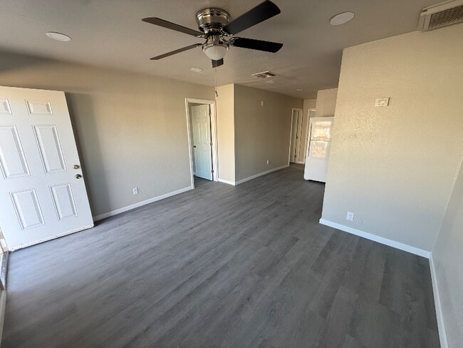 101 E California St in Calipatria, CA - Foto de edificio - Building Photo