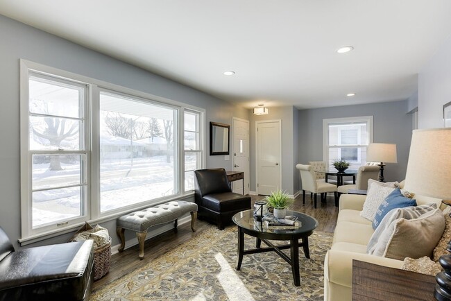 property at 5508 29th Ave S