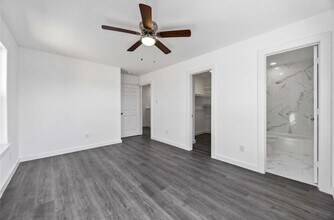 2320 Wavell St in Houston, TX - Building Photo - Building Photo