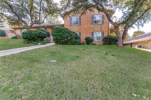 7701 Westwind Dr in Fort Worth, TX - Building Photo