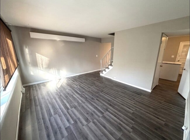 929 W North Ave, Unit Unit A in Villa Park, IL - Building Photo - Building Photo