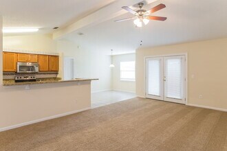 409 Sweet Jasmine Way in Jacksonville, FL - Building Photo - Building Photo