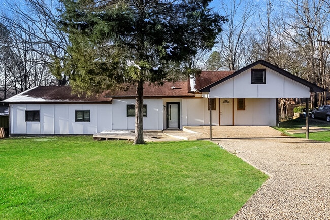 606 Valley Vista St