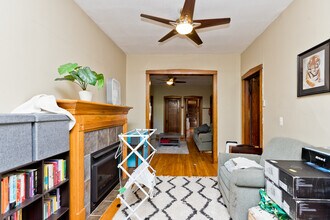 3746 N Hermitage Ave-Unit -3 in Chicago, IL - Building Photo - Building Photo