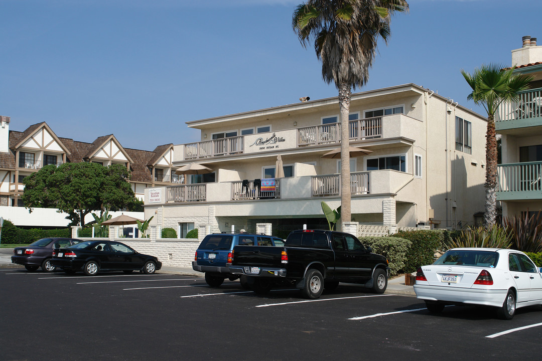 Beachwalk Villas in San Diego, CA - Building Photo