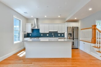 20 Lee St, Unit 3 in Boston, MA - Building Photo - Building Photo