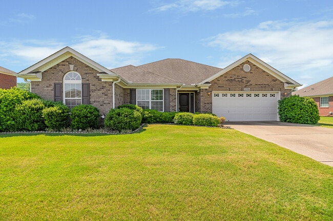 property at 2758 Slate Dr SW