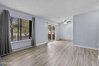 3399 Crystal Ln in Reno, NV - Building Photo - Building Photo