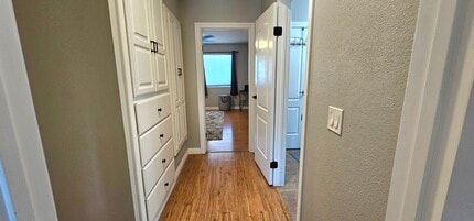 1910 W Palmyra Ave, Unit 119 in Orange, CA - Foto de edificio - Building Photo