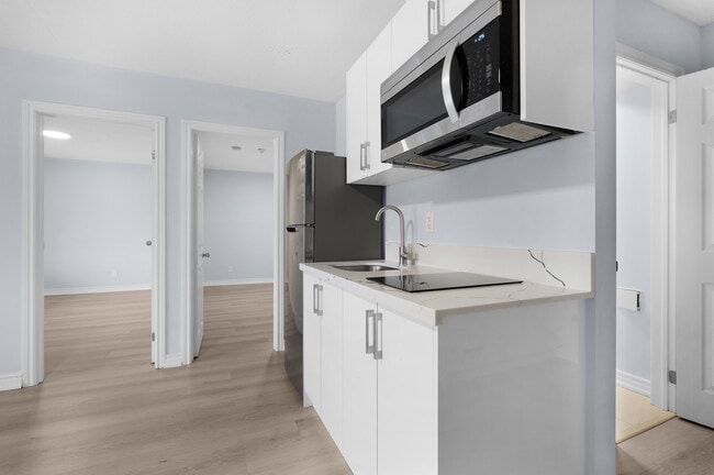 Avalon Residences in Niagara Falls, ON - Building Photo - Building Photo