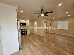 5235 E The Toledo in Long Beach, CA - Building Photo - Building Photo